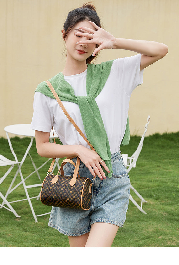 Women's Bag New Trend Fashion Casual Four Leaf Grass Printing Cross Shoulder Pillow Bag Lingge Embroidered Handbag