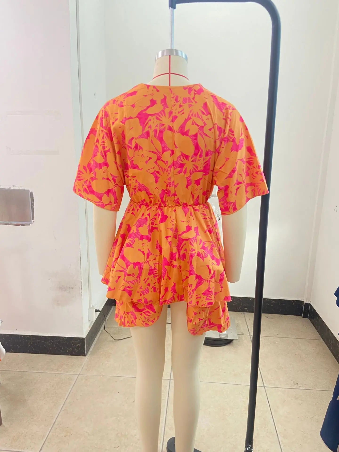 New autumn V-neck loose bat sleeve printed dress for women